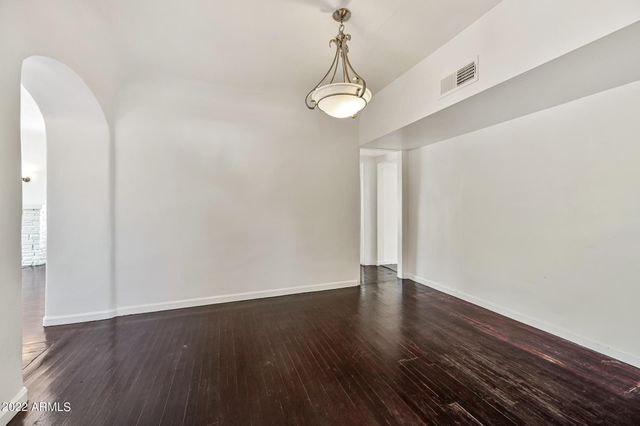 3949 E Earll Drive Apt 14, Phoenix, AZ 85018