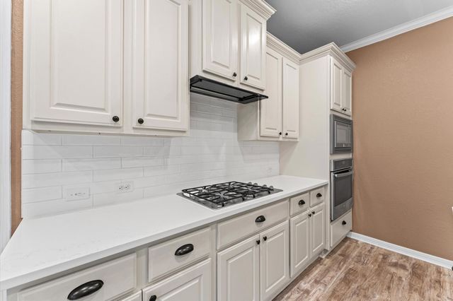 1615 Noble Pointe Drive, Spring, TX 77379