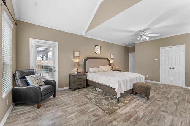 1615 Noble Pointe Drive, Spring, TX 77379