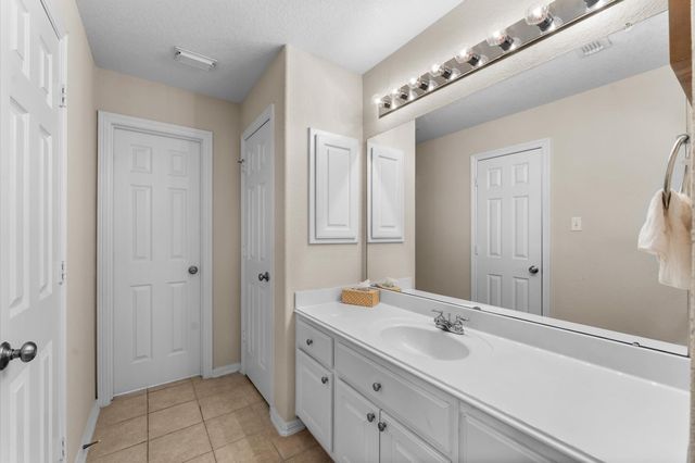 1615 Noble Pointe Drive, Spring, TX 77379