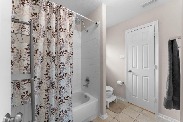 1615 Noble Pointe Drive, Spring, TX 77379