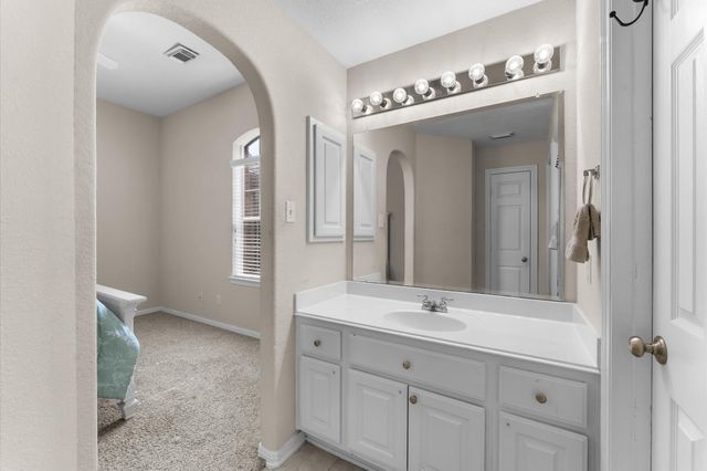 1615 Noble Pointe Drive, Spring, TX 77379