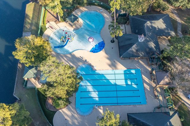 1615 Noble Pointe Drive, Spring, TX 77379