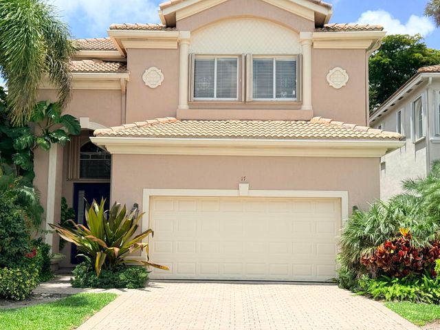 17 Country Lake Circle, Boynton Beach, FL 33436