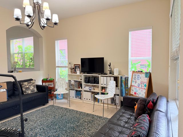17 Country Lake Circle, Boynton Beach, FL 33436