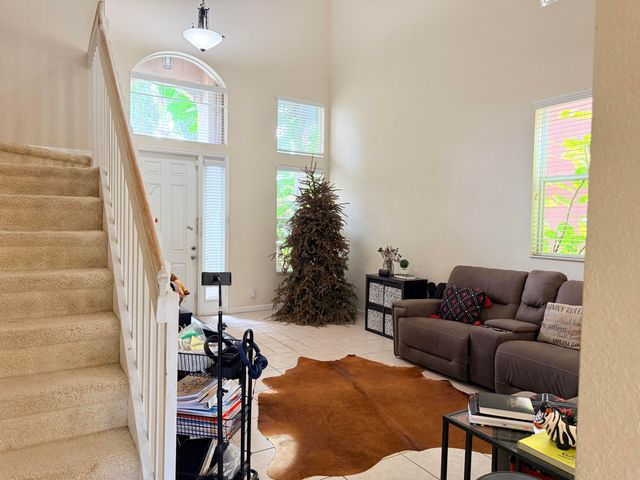 17 Country Lake Circle, Boynton Beach, FL 33436