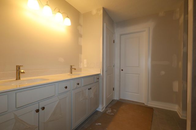 7799 Collins Drive, Reynoldsburg, OH 43068