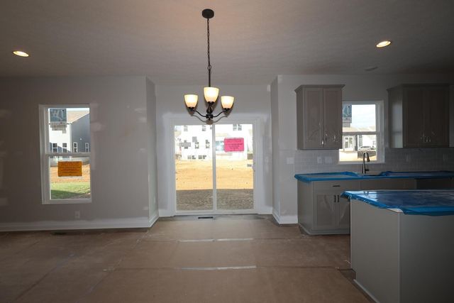 7799 Collins Drive, Reynoldsburg, OH 43068