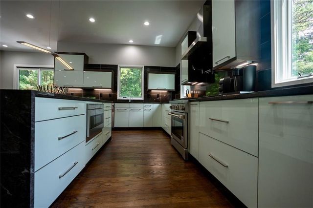 1099 VISTA NE Trail, Atlanta, GA 30324