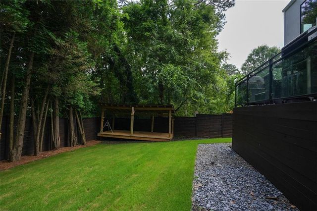 1099 VISTA NE Trail, Atlanta, GA 30324