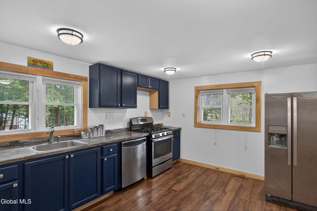 11 Lakeview Terrace, Hadley, NY 12835