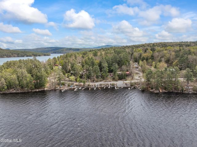 11 Lakeview Terrace, Hadley, NY 12835