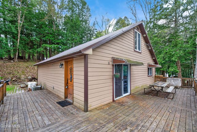 11 Lakeview Terrace, Hadley, NY 12835
