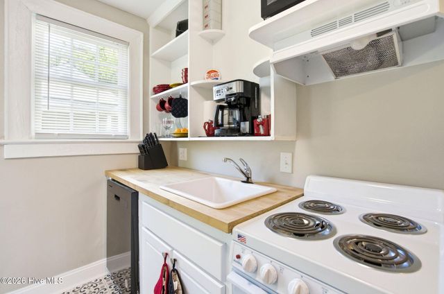 519 National Court Drive, New Bern, NC 28560