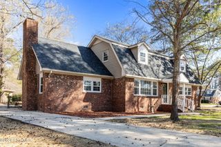 800 Little John Avenue, Jacksonville, NC 28546