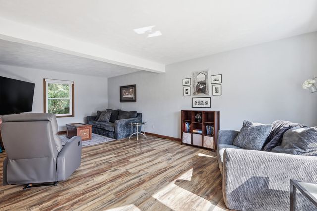 4314 Spring Street, Davenport, IA 52807