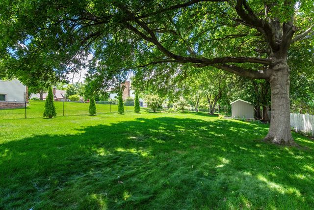 4314 Spring Street, Davenport, IA 52807