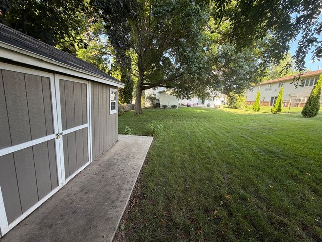 4314 Spring Street, Davenport, IA 52807