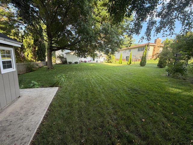 4314 Spring Street, Davenport, IA 52807