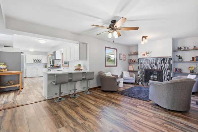 4314 Spring Street, Davenport, IA 52807