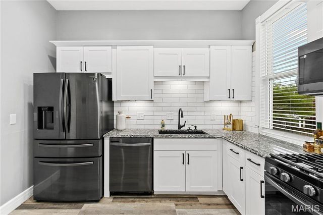 2922 S Compton Avenue, St Louis, MO 63118