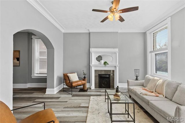 2922 S Compton Avenue, St Louis, MO 63118