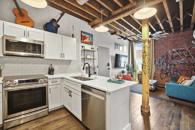 610 21st Ave N Apt 101, Nashville, TN 37203