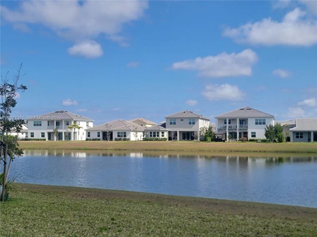 5426 Pecan Dr ., Westlake, FL 33470