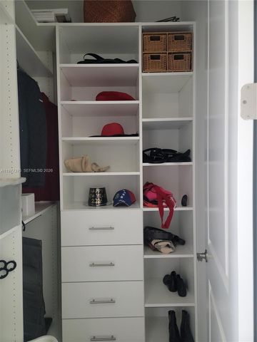 5426 Pecan Dr ., Westlake, FL 33470