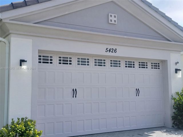 5426 Pecan Dr ., Westlake, FL 33470