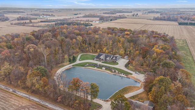 2777 6th Road, Bremen, IN 46506