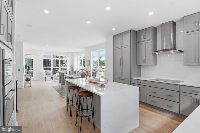 5518 TOPAZ LN, Bethesda, MD 20816