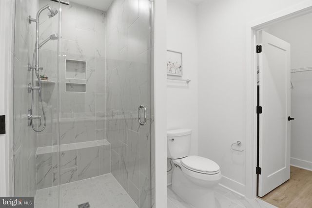 5518 TOPAZ LN, Bethesda, MD 20816