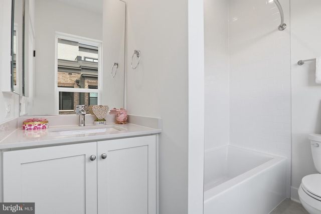 5518 TOPAZ LN, Bethesda, MD 20816