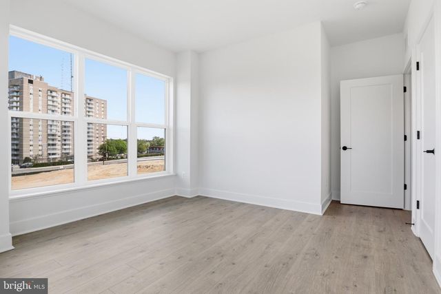 5518 TOPAZ LN, Bethesda, MD 20816