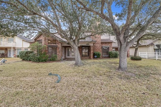 7865 Etienne Dr, Corpus Christi, TX 78414