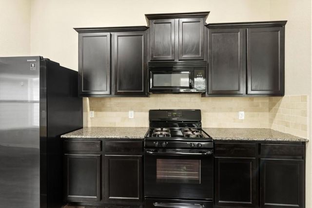 19618 Kingston Green Lane, Houston, TX 77073