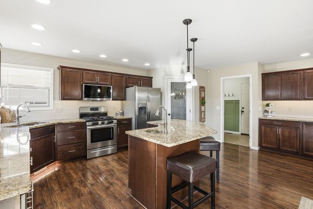 1910 Holly Street SE, Demotte, IN 46310