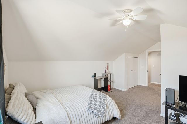 1910 Holly Street SE, Demotte, IN 46310