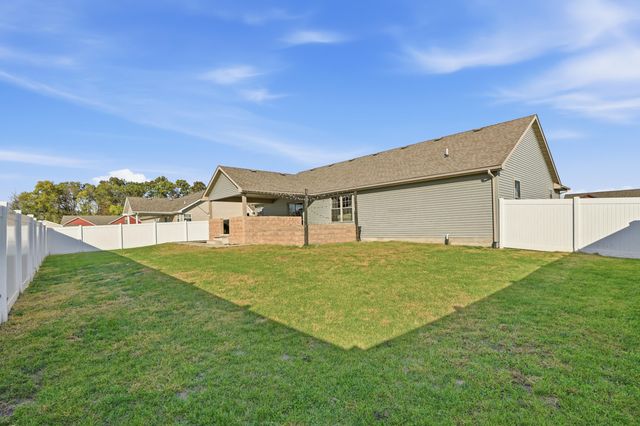 1910 Holly Street SE, Demotte, IN 46310