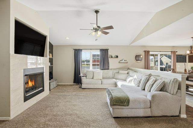 1910 Holly Street SE, Demotte, IN 46310