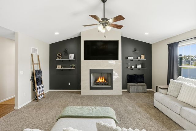 1910 Holly Street SE, Demotte, IN 46310