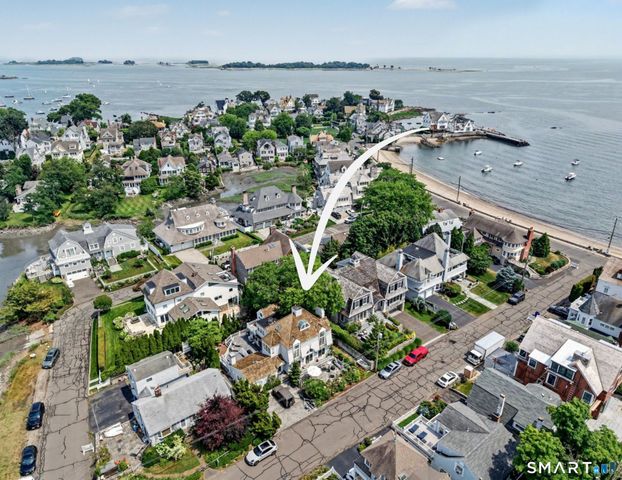 32 Nearwater Road, Norwalk, CT 06853