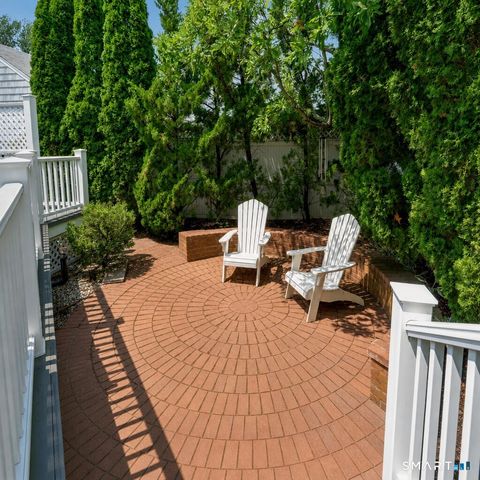 32 Nearwater Road, Norwalk, CT 06853