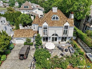 32 Nearwater Road, Norwalk, CT 06853