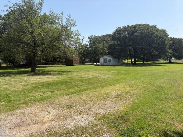 70 Seminole Drive, Gordonville, TX 76245