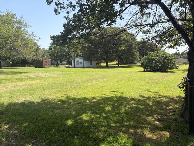 70 Seminole Drive, Gordonville, TX 76245