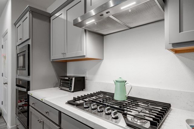 1437 Las Rosas Avenue, Clovis, CA 93619