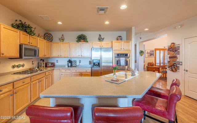 13852 E Fiery Dawn Drive, Vail, AZ 85641