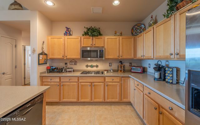 13852 E Fiery Dawn Drive, Vail, AZ 85641